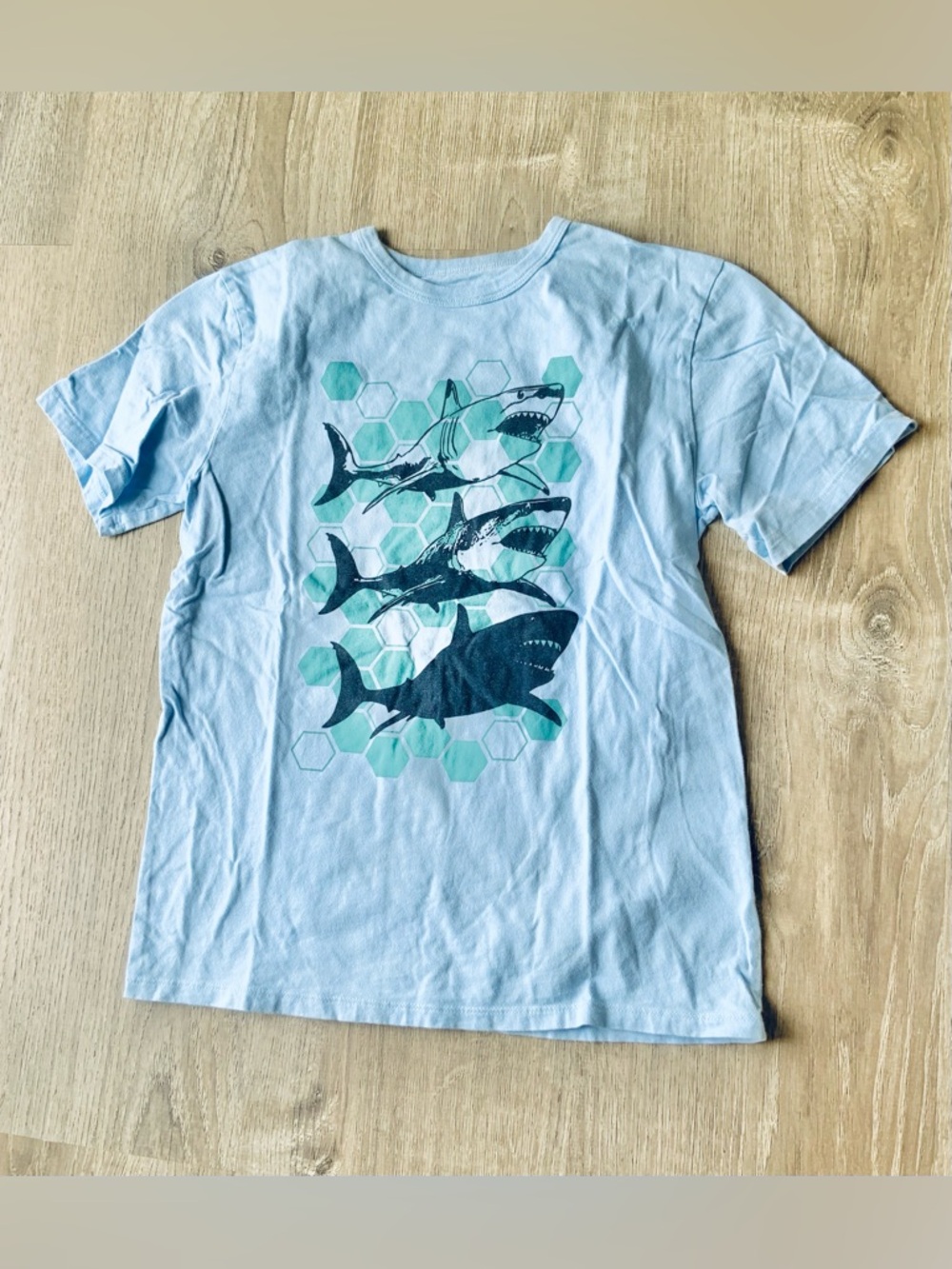 Children's Place Shark Graphic Tee Boys Large 10/12